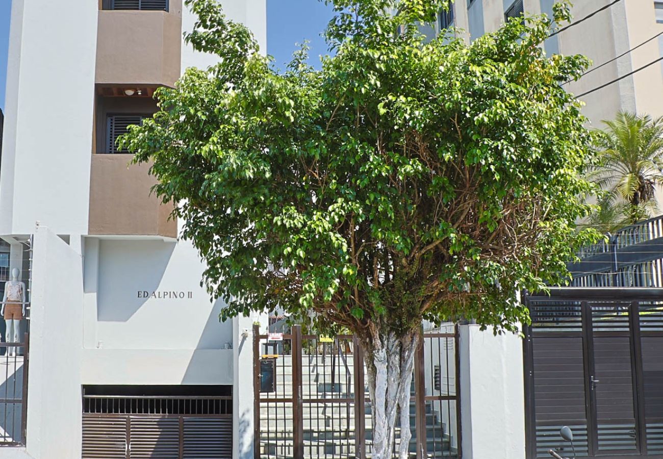 Apartamento en Guarujá - Apto a 500 metros da praia da Enseada no Guarujá Apartamento en Guarujá - Apto a 500 metros da praia da Enseada no Guarujá