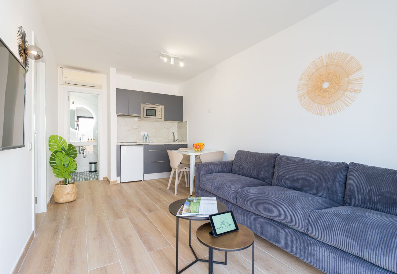 Apartamento en Corralejo - Moderno Apartamento. Piscina y terraza. A pie de playa en Corralejo -Home For Guest