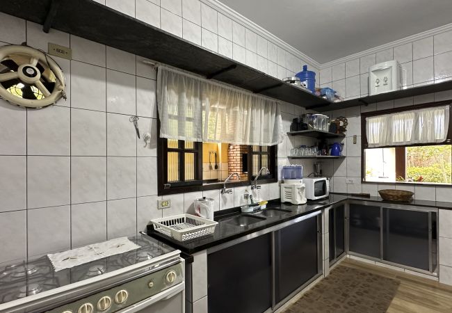 Casa en Caraguatatuba - Casa c piscina a 700m da Praia de Caraguatatuba/SP Casa en Caraguatatuba - Casa c piscina a 700m da Praia de Caraguatatuba/SP