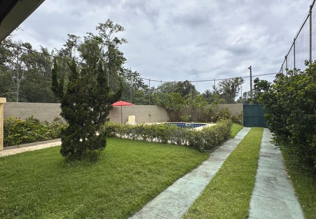 Casa en Caraguatatuba - Casa c piscina a 700m da Praia de Caraguatatuba/SP Casa en Caraguatatuba - Casa c piscina a 700m da Praia de Caraguatatuba/SP