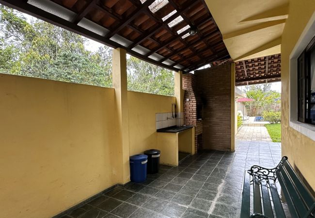 Casa en Caraguatatuba - Casa c piscina a 700m da Praia de Caraguatatuba/SP Casa en Caraguatatuba - Casa c piscina a 700m da Praia de Caraguatatuba/SP