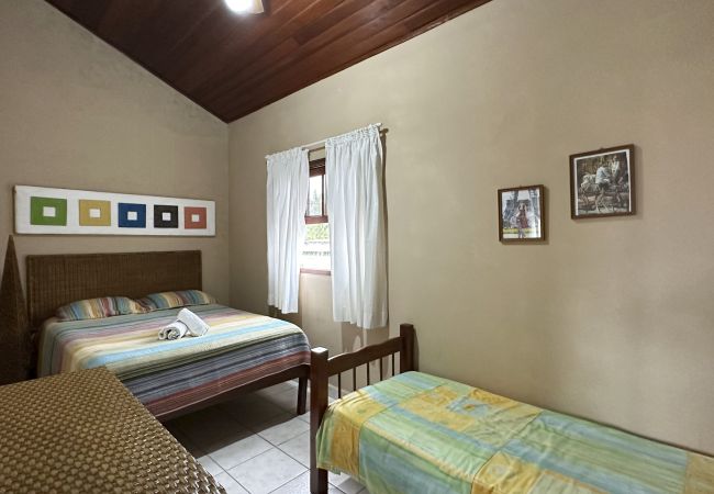 Casa en Caraguatatuba - Casa c piscina a 700m da Praia de Caraguatatuba/SP Casa en Caraguatatuba - Casa c piscina a 700m da Praia de Caraguatatuba/SP