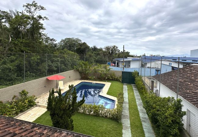 Casa en Caraguatatuba - Casa c piscina a 700m da Praia de Caraguatatuba/SP Casa en Caraguatatuba - Casa c piscina a 700m da Praia de Caraguatatuba/SP