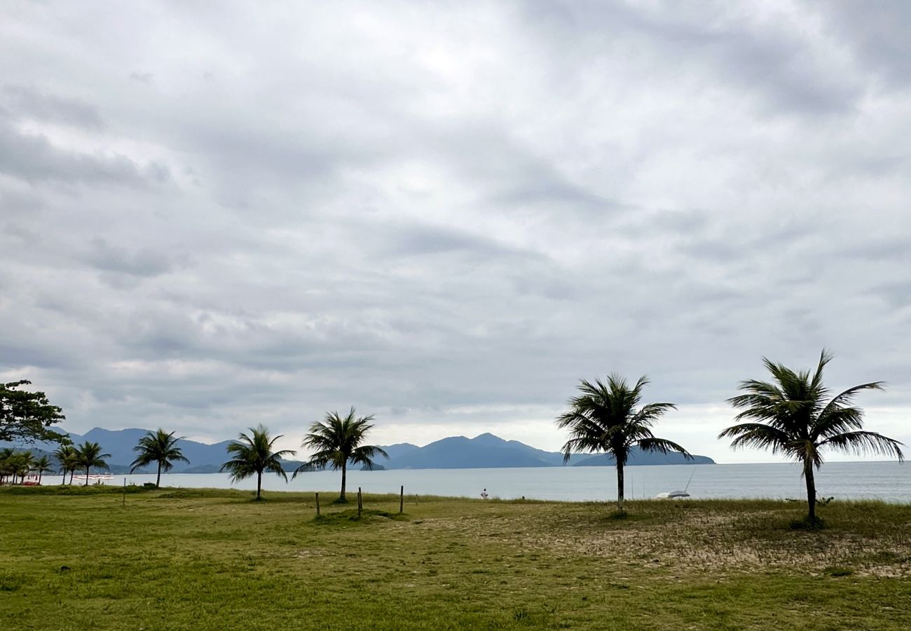Casa en Caraguatatuba - Casa c piscina a 700m da Praia de Caraguatatuba/SP Casa en Caraguatatuba - Casa c piscina a 700m da Praia de Caraguatatuba/SP