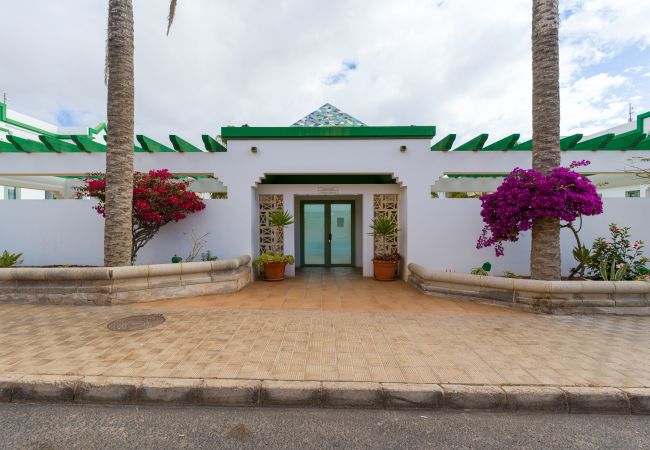 Apartamento en Antigua - Fuerteventura - HomeForGuest Amplio apartamento con terraza y piscina Apartamento en Antigua - Fuerteventura - HomeForGuest Amplio apartamento con terraza y piscina