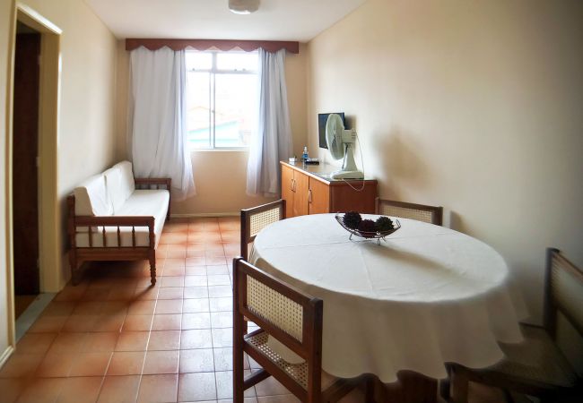 Apartamento en Cabo Frio - Apto com Wi-Fi a 5 min do mar em Cabo Frio/RJ