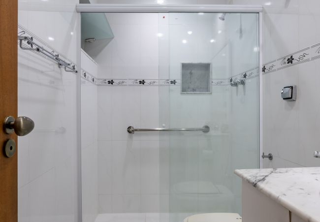 Apartamento en Rio de Janeiro - A 2 minutos de la playa de Copacabana | A303 Apartamento en Rio de Janeiro - A 2 minutos de la playa de Copacabana | A303