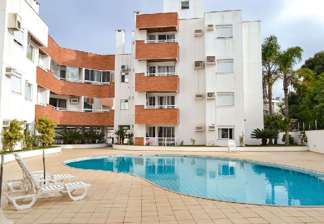 Apartamento en Florianópolis - Apto c Wi-Fi na Praia dos Ingleses - Florianópolis