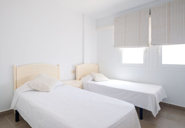 Apartamento en Adeje - HomeForGuest APARTAMENTO CON PISCIN A A 50M DEL MAR EN LA CALETA  Apartamento en Adeje - HomeForGuest APARTAMENTO CON PISCIN A A 50M DEL MAR EN LA CALETA