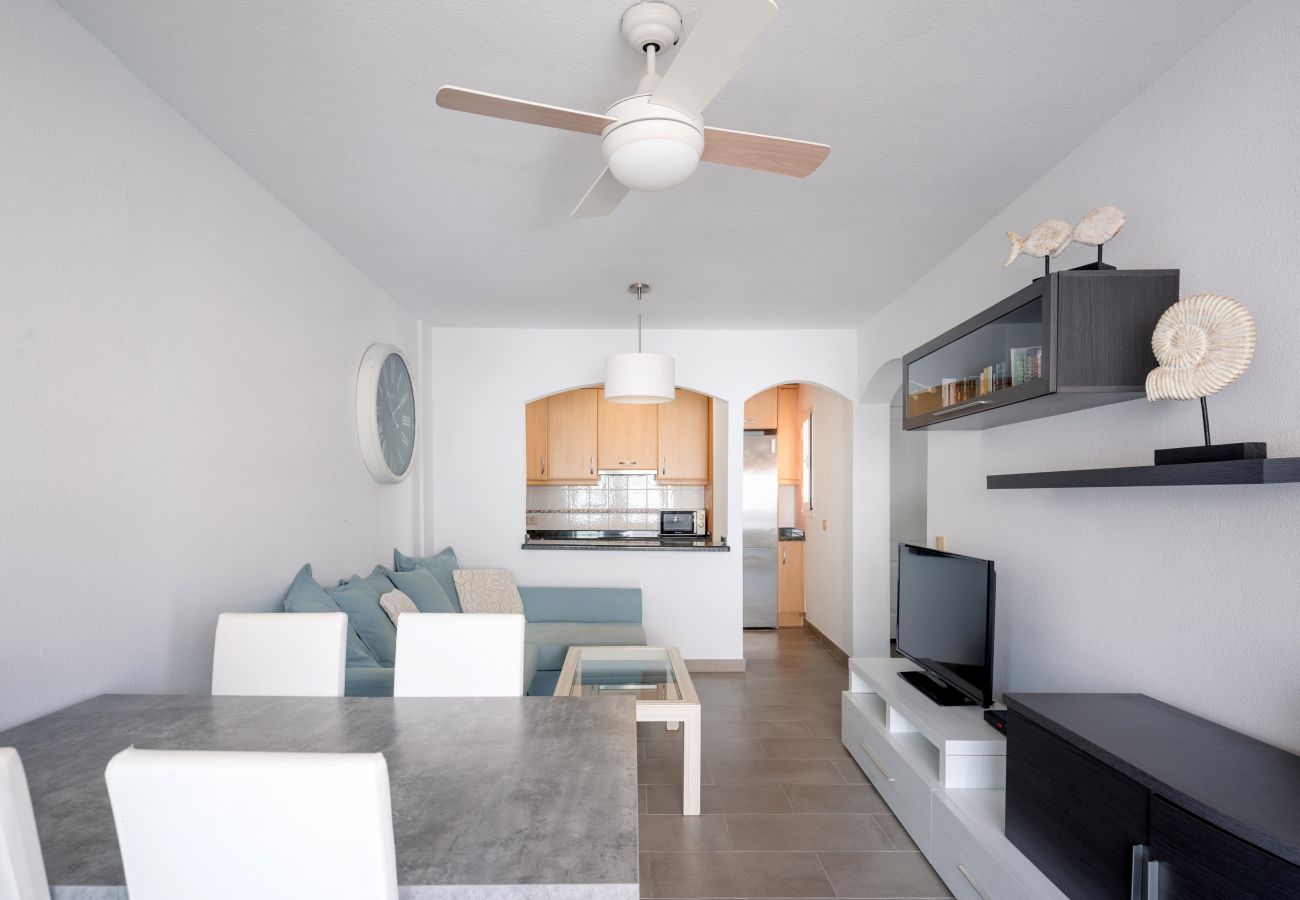 Apartamento en Adeje - HomeForGuest APARTAMENTO CON PISCIN A A 50M DEL MAR EN LA CALETA  Apartamento en Adeje - HomeForGuest APARTAMENTO CON PISCIN A A 50M DEL MAR EN LA CALETA