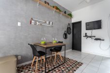 Apartamento en Rio de Janeiro - 6 minutos de la playa de Ipanema y cerca del metro | J804