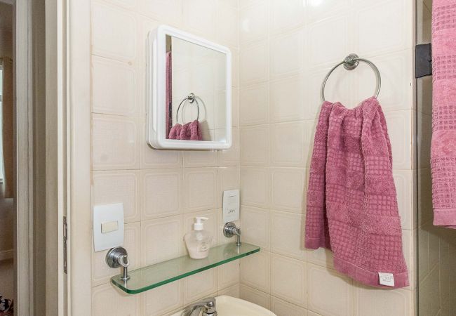 Apartamento en Rio de Janeiro - Apto com WiFi e ótima localização, Laranjeiras/RJ Apartamento en Rio de Janeiro - Apto com WiFi e ótima localização, Laranjeiras/RJ