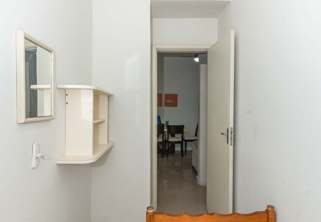 Apartamento en Rio de Janeiro - Apto com WiFi e ótima localização, Laranjeiras/RJ Apartamento en Rio de Janeiro - Apto com WiFi e ótima localização, Laranjeiras/RJ