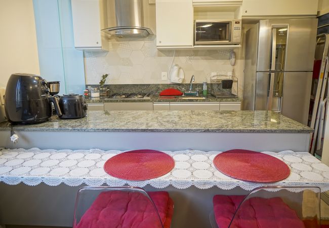 Apartamento en Rio de Janeiro - SCL206| Dormitorio y salón modernos en Botafogo Apartamento en Rio de Janeiro - SCL206| Dormitorio y salón modernos en Botafogo