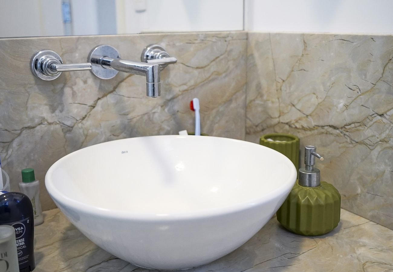 Apartamento en Rio de Janeiro - SCL206| Dormitorio y salón modernos en Botafogo Apartamento en Rio de Janeiro - SCL206| Dormitorio y salón modernos en Botafogo