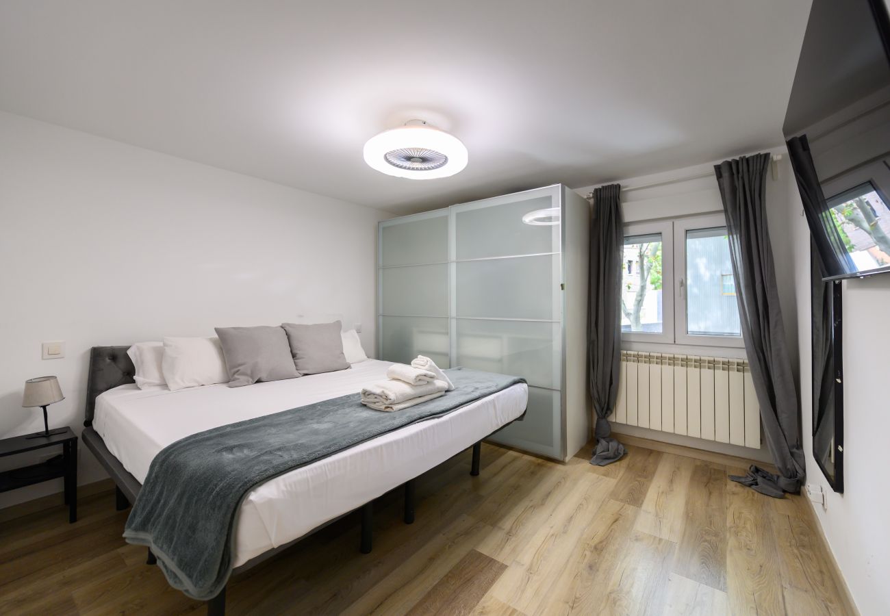 Chalet en Madrid - Chalet Ciudad Lineal 3HH M (MIS57) Chalet en Madrid - Chalet Ciudad Lineal 3HH M (MIS57)