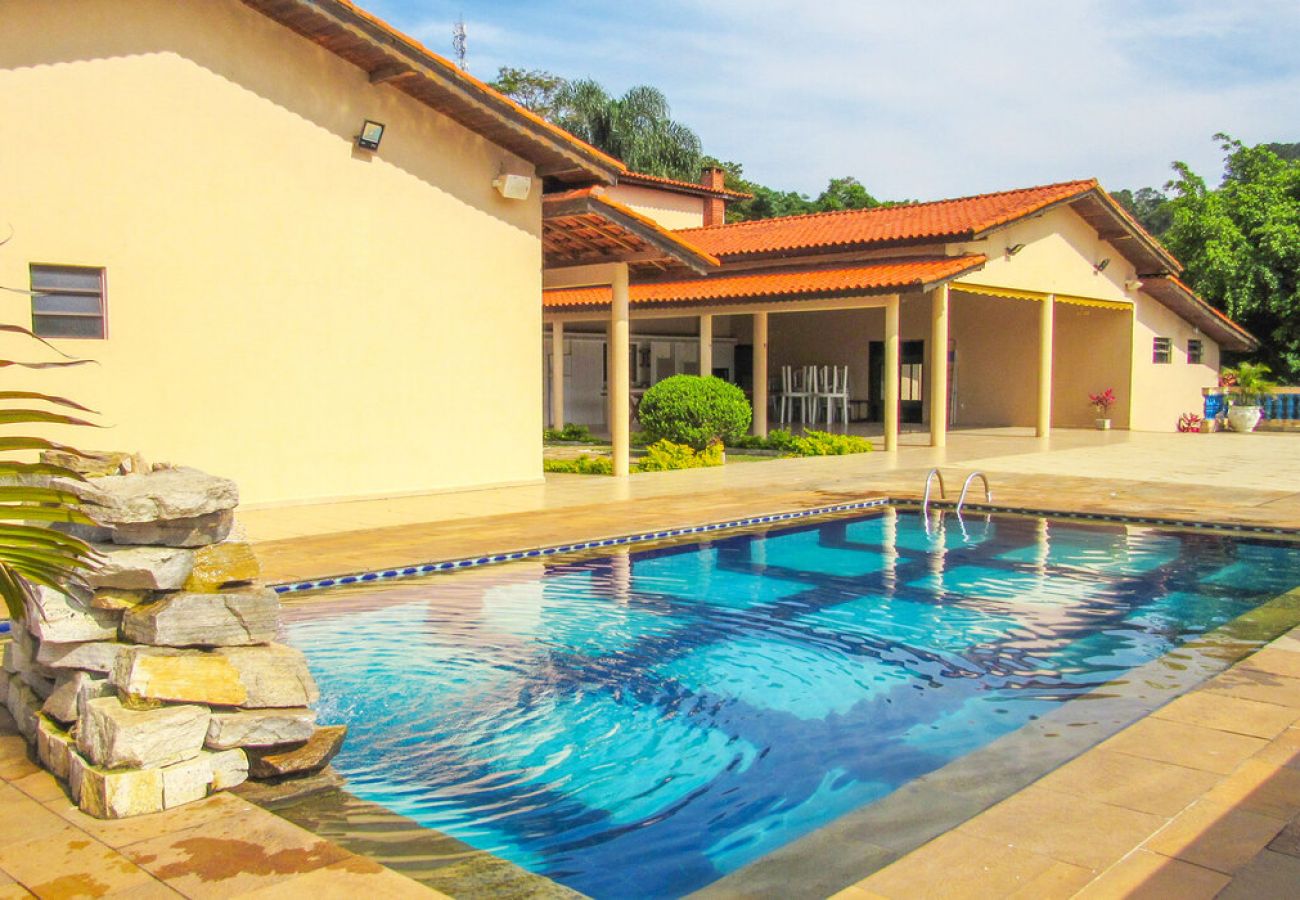 Casa en Mairiporã - Casa de campo c piscina e muito lazer em Mairiporã
