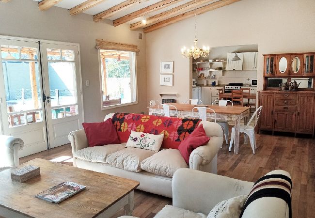 Casa en Luján de Cuyo - Lindísima Casa en La Puntilla con Pileta