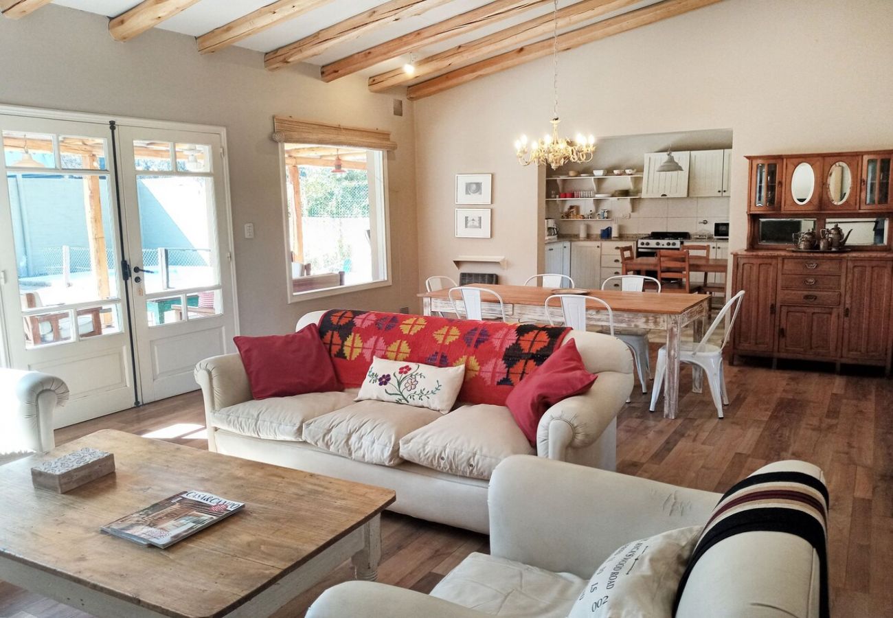 Casa en Luján de Cuyo - Lindísima Casa en La Puntilla con Pileta