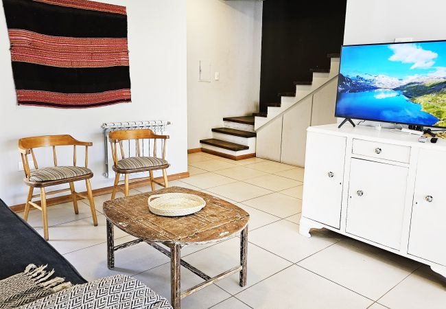 Casa en Luján de Cuyo - Moderno y amplio en complejo privado, con cochera Casa en Luján de Cuyo - Moderno y amplio en complejo privado, con cochera