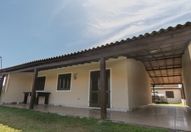 Casa en Cidreira - Apto com churrasqueira próx à Praia de Cidreira/RS