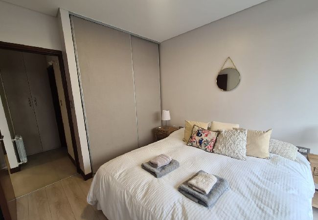 Apartamento en Mendoza -  Moderno departamento con cochera y seguridad! 4p Apartamento en Mendoza -  Moderno departamento con cochera y seguridad! 4p