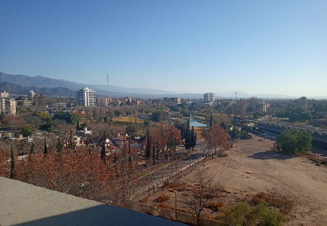 Apartamento en Mendoza -  Moderno departamento con cochera y seguridad! 4p Apartamento en Mendoza -  Moderno departamento con cochera y seguridad! 4p