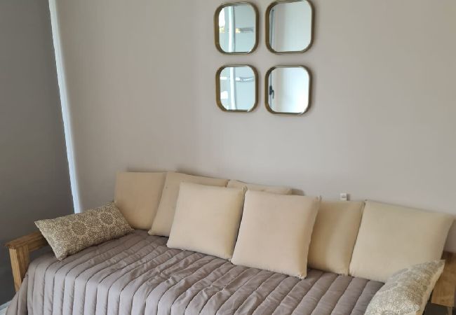 Apartamento en Mendoza -  Moderno departamento con cochera y seguridad! 4p Apartamento en Mendoza -  Moderno departamento con cochera y seguridad! 4p