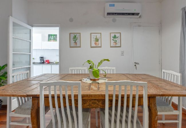 Casa en Mendoza -  Espaciosa Casa a pocos metros del Parque Casa en Mendoza -  Espaciosa Casa a pocos metros del Parque