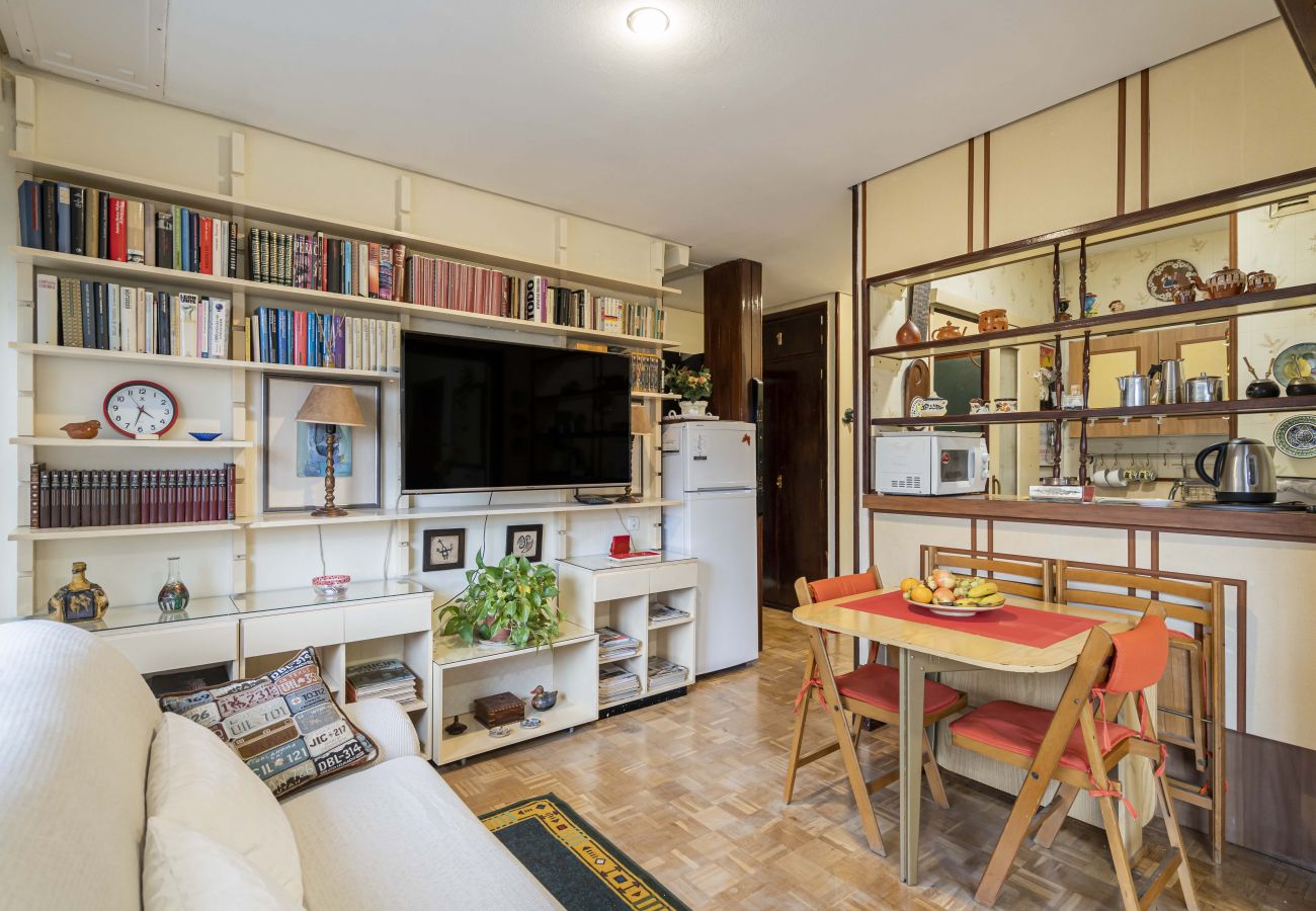 Apartamento en Madrid - Apartamento Centro Negocios Castellana Temporal