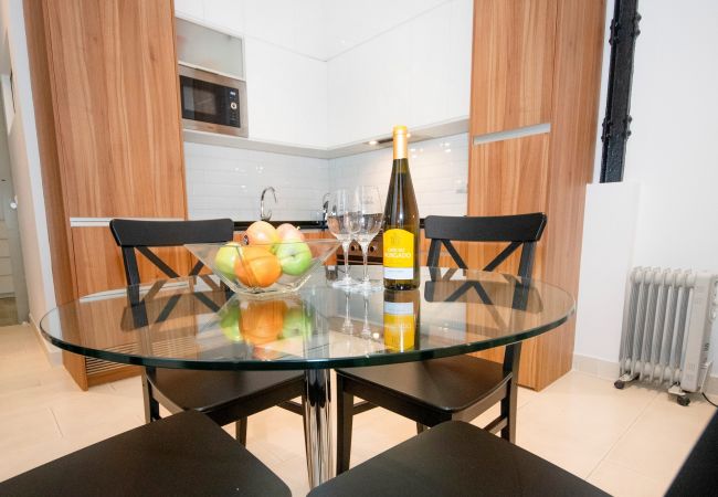 Apartamento en Madrid - Apartamento con Encanto en Malasaña MIN24 Apartamento en Madrid - Apartamento con Encanto en Malasaña MIN24