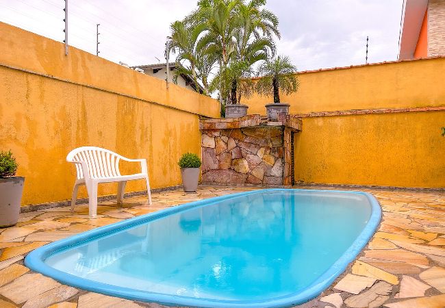 Casa en Bertioga - Incrível casa a 200m da Praia da Enseada- Bertioga