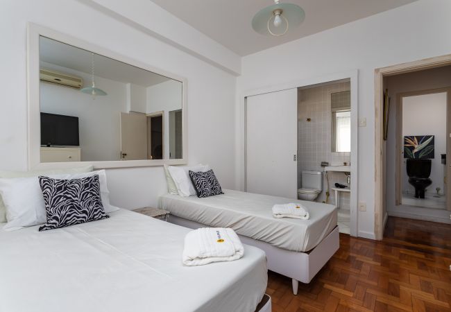 Apartamento en Rio de Janeiro - 2 minutes from Copacabana beach | A801 Apartamento en Rio de Janeiro - 2 minutes from Copacabana beach | A801