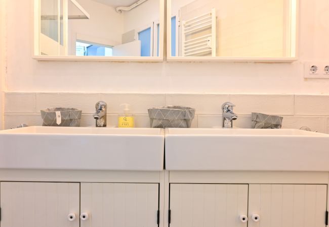 Apartamento en Madrid - Moderno y elegante ap. Barrio Ibiza Temporal Apartamento en Madrid - Moderno y elegante ap. Barrio Ibiza Temporal