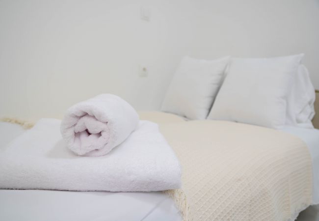 Estudio en Madrid - ESTUDIO-TETUAN  Estudio en Madrid - ESTUDIO-TETUAN