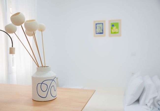 Estudio en Madrid - ESTUDIO-TETUAN  Estudio en Madrid - ESTUDIO-TETUAN