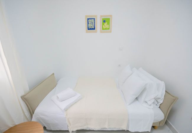 Estudio en Madrid - ESTUDIO-TETUAN  Estudio en Madrid - ESTUDIO-TETUAN