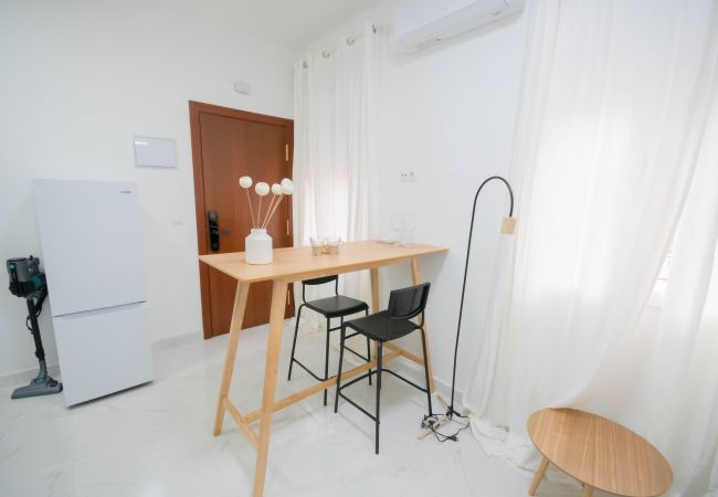 Estudio en Madrid - ESTUDIO-TETUAN  Estudio en Madrid - ESTUDIO-TETUAN