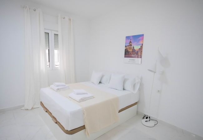 Estudio en Madrid - ESTUDIO-TETUAN  Estudio en Madrid - ESTUDIO-TETUAN
