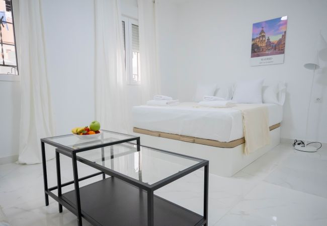 Estudio en Madrid - ESTUDIO-TETUAN  Estudio en Madrid - ESTUDIO-TETUAN
