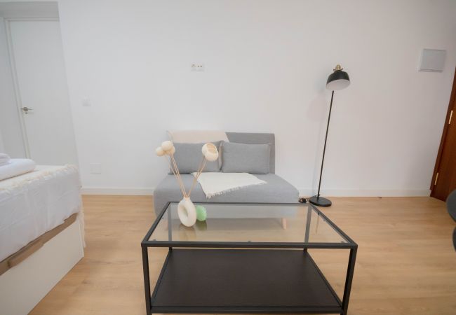 Estudio en Madrid - ESTUDIO-TETUAN- Estudio en Madrid - ESTUDIO-TETUAN-