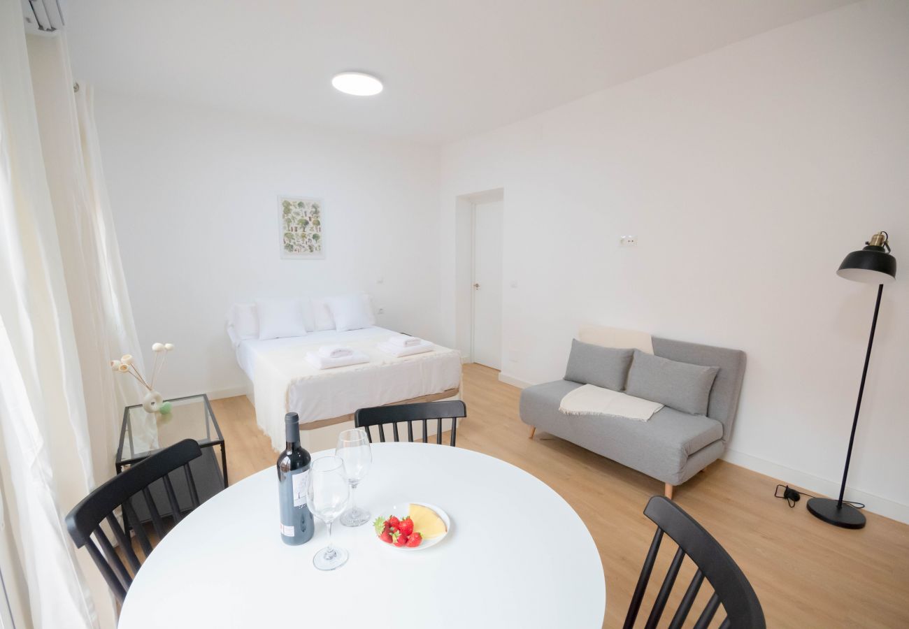 Estudio en Madrid - ESTUDIO-TETUAN- Estudio en Madrid - ESTUDIO-TETUAN-