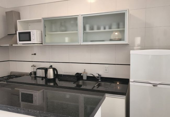 Apartamento en Mendoza - Cálido y Moderno en Complejo Privado, con Cochera Apartamento en Mendoza - Cálido y Moderno en Complejo Privado, con Cochera
