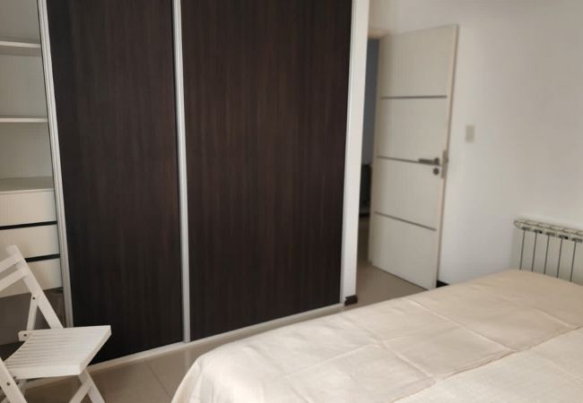 Apartamento en Mendoza - Cálido y Moderno en Complejo Privado, con Cochera Apartamento en Mendoza - Cálido y Moderno en Complejo Privado, con Cochera