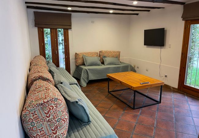 Casa en Luján de Cuyo -  Lindísima Casa con Jardín y Pileta en Chacras! Casa en Luján de Cuyo -  Lindísima Casa con Jardín y Pileta en Chacras!