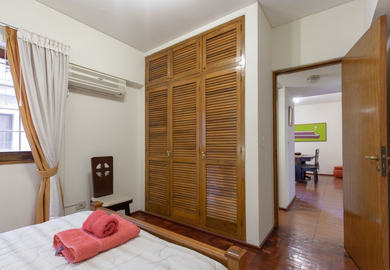 Apartamento en Mendoza -  Departamento céntrico frente a Plaza España Apartamento en Mendoza -  Departamento céntrico frente a Plaza España