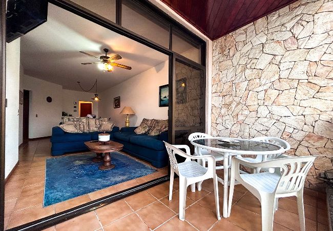Apartamento en Guarujá - Apto a 230m da Praia da Enseada no Guarujá/SP