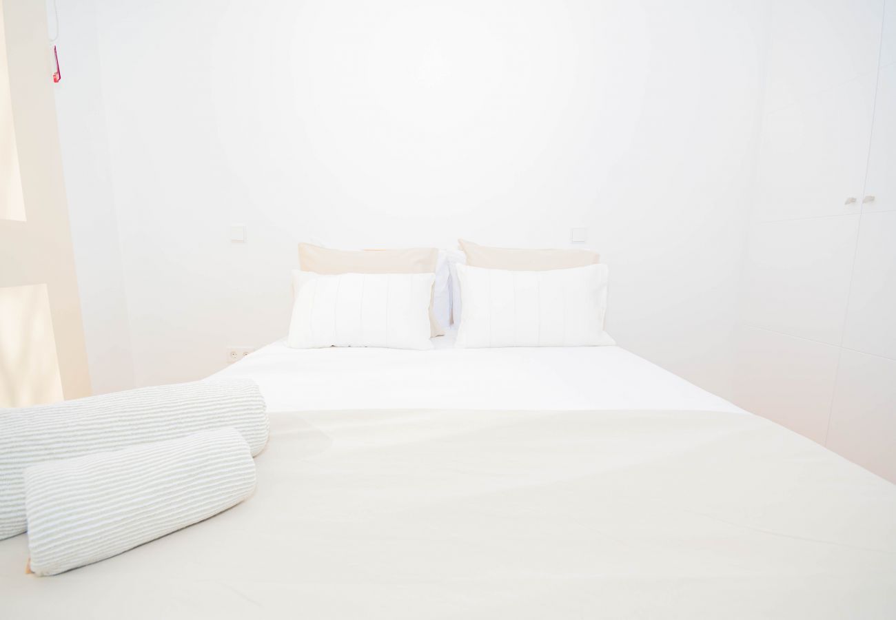 Apartamento en Madrid - Víctor De La Serna Temporal Apartamento en Madrid - Víctor De La Serna Temporal