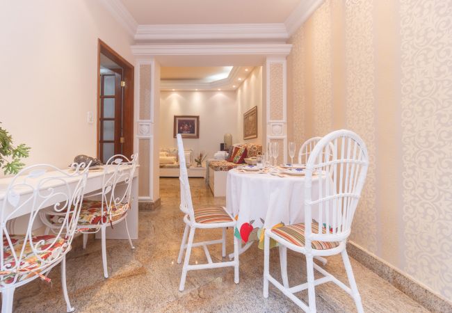 Apartamento en Rio de Janeiro - NS201| Apto. a 2 cuadras de la playa de Copacabana Apartamento en Rio de Janeiro - NS201| Apto. a 2 cuadras de la playa de Copacabana