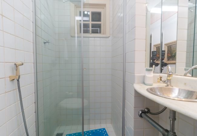 Apartamento en Rio de Janeiro - NS201| Apto. a 2 cuadras de la playa de Copacabana Apartamento en Rio de Janeiro - NS201| Apto. a 2 cuadras de la playa de Copacabana